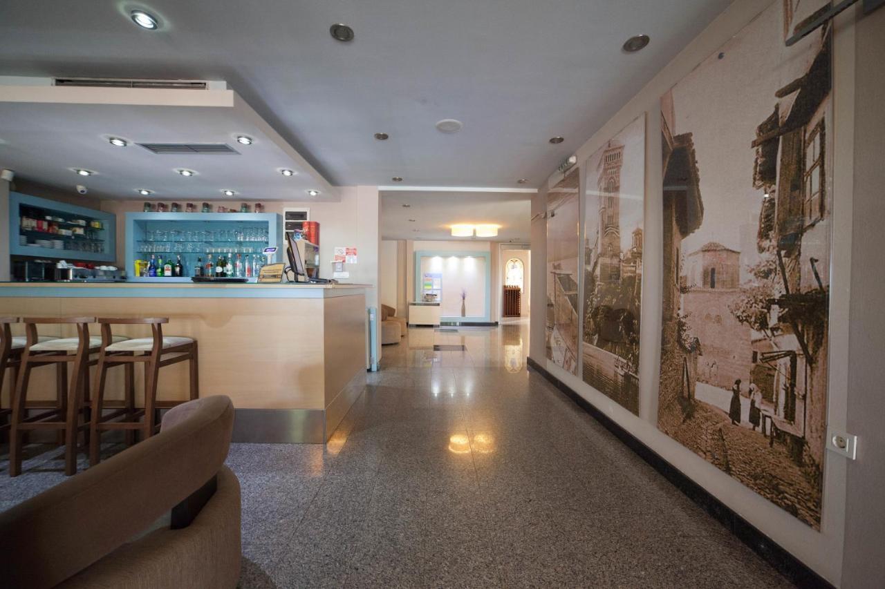 אוהריד Hotel Lebed מראה חיצוני תמונה