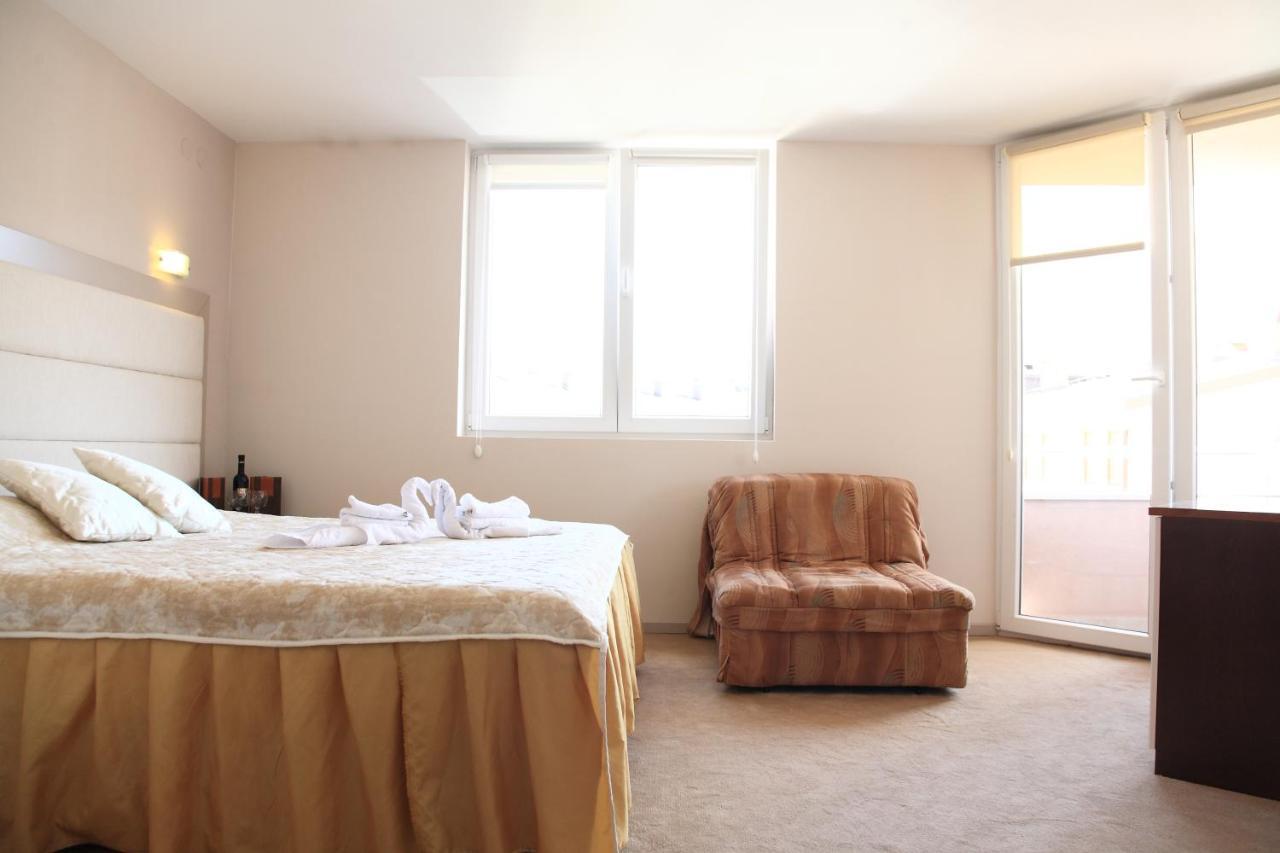 אוהריד Hotel Lebed מראה חיצוני תמונה